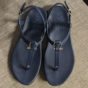 BRAND NEW!! Sperry Buckle Sandals- Summer Perfect!